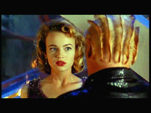 Daisy (Samantha Mathis - the heroine in need of rescue) with Koopa (Dennis Hopper - her captor)